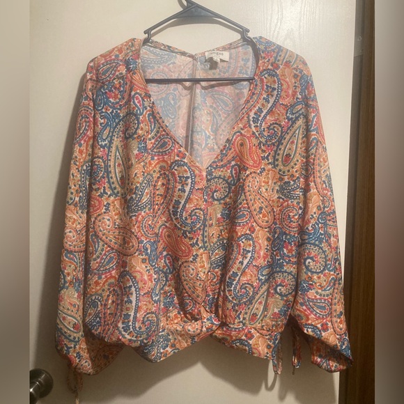 Umgee Colorful Paisley V-Neck Blouse - Picture 1 of 6